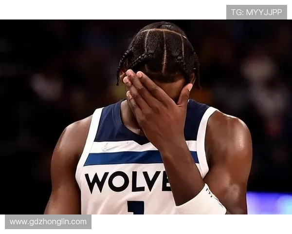 爱德华兹坦言未首发因上厕所